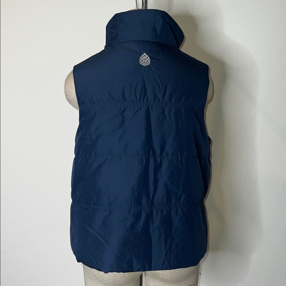 Stio East Butte Puffer Vest - Picture 2 of 4